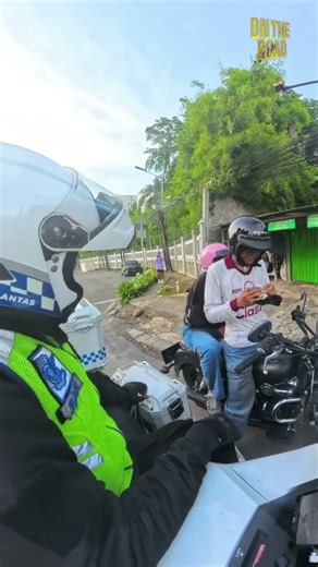 Momen Polantas Ketemu Dilan & Milea di Jalan, Ternyata Gara-gara Masalah Ini!