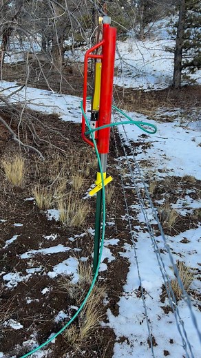 Frozen hard ground? No problem. #mansaverpostdriver #postdriver #mansaver #tpost #fencing #fence #ranching #farming #worksmartnothard #backsaver #efficient #reliable #madeintheusa #familyowned #familyoperated #usa #usamade #quality #durability #centraloregon #reelitfeelit #reels | Man Saver Post Driver