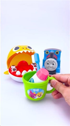 Satisfied unboxing and Reviews Thomas & Toy Shark Set videos #Thomas #thomasandfriends #train