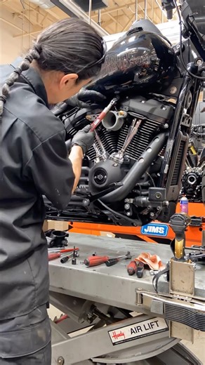 6K views · 77 reactions | M8 intake manifold alignment tool is a game changer. It speeds M8 manifold swap job with unparalleled accuracy. #m8intakemanifoldalihnmenttool #AFtools #toolAF #toolproblems | Hiro Koiso Racing | Facebook