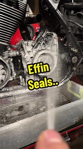 #harley #harleydavidson #motor #motorcycle #motorcycleofinstagram #motorcycletricks #biker #chopper #choppertime #bagger #garage #custom #motorcyclelife #darkhumor #technology #fblifestyle | Chopper Time