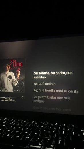 Esta Dañada - Letras de la Canción