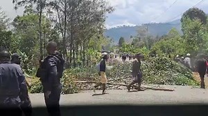 #Currently Happening In Wapenamada, Enga Province. 🎥 Supplied Via WhatsApp | August 20, 2025 | PNG Online News