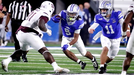 MTSU football falls to Missouri State 22-20 after late missed FG