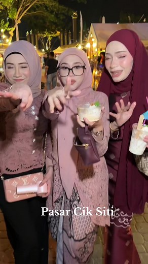 Mek2 Comel Klate dengan Tema Melayu Klasik - Booth Asheer