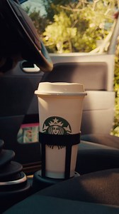¡Haz que los reutilizables sean parte de tu rutina! Recuerda traer tu propio vaso reutilizable limpio, ya sea marca Starbucks® o no, cada vez que nos visites. Convirtamos la sostenibilidad en un hábito diario. #ReusaConStarbucks 🌿 ✨ | Starbucks El Salvador