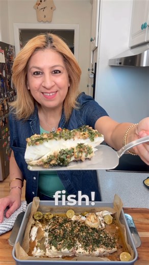 RUHAMA SHITRIT on Instagram‎: "BAKED-LEMONY HALIBUT! This oven-baked halibut is so tender and juicy, topped with a nutty herb crust that takes it to the next level! Perfect spring fish dish that feels fancy but is actually so easy to make at home! Save this recipe for your next dinner idea🍋 Follow @ruhamasfood for more! Check out my website: RuhamasFood.com (Link in bio) 💙 . דג הליבוט לימוני ועסיסי מתכון בתגובות . Recipe: Ingredients: 3 lbs (1.5 kg) fresh halibut 3 mini limes, halved 1 whole g