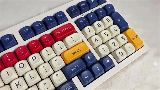 Red-blue fun-keys, who presses joy switch?#zornher #customkeyboard #mechanicalkeyboard #fyp #foryou #fypシ #foryoupage #trend #vibes #keyboard #trending #cute