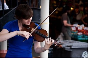 Meet Seattle Busker Annie Burt