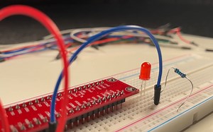 如何用树莓派和 Python 对闪烁的 LED 进行编程