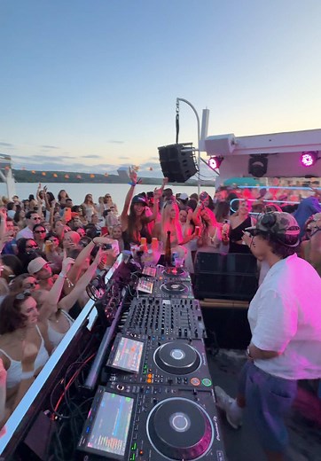 Disco Lines Live on July 14