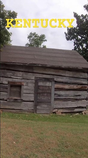 Living in a Kentucky log cabin @RuralRoutesUSA #kentucky #abandoned #logcabin