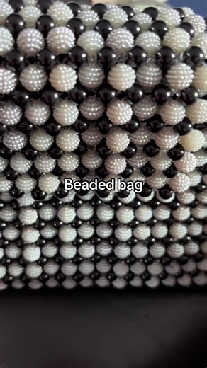 Hand Beaded Bag Tutorial for Craft Enthusiasts