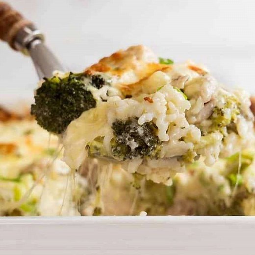 MY LATEST RECIPE: A dump-and-bake Chicken Rice Casserole!!! SO so easy! https://www.recipetineats.com/emergency-chicken-rice-casserole/ | RecipeTin