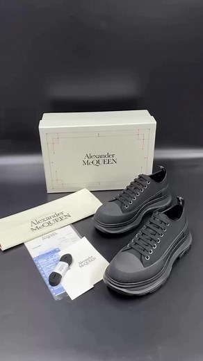 Alexander McQueen Collection Overview