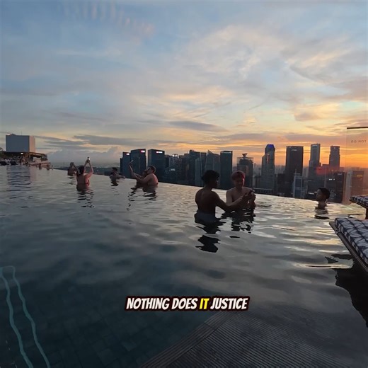 Inside The World's Largest Rooftop Infinity Pool!🇸🇬(Marina Bay Sands) #Travel #Sinagpore #Singaporean | Travelwithchris