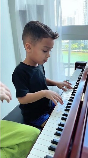 5 Year Old Insane Piano Skills Sonatina Op 36 No 1 Muzio Clementi 🎹 Jelijah Diaz #piano #prodigy