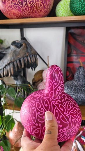 Each koru painted with precision and carefully placed. Making sure not to paint too closely or too far apart, finding the balance in-between to create an evenly distributed design around the hue. It's always a happy feeling to see another hue come to life. "Hue Sold" | Vendelas Illustrations