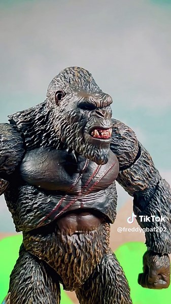 Perfect voices for Godzilla and Kong in Monsterverse #monsterverse #godzilla #kong #kaiju #godzillavskong #hiyatoys #stopmotion #stopmotion #hiyatoysgodzilla2021 #hiyatoyskong2021 #keithdavid #ronperlman #animation #legandary