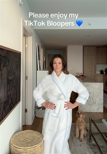 After crying to be picked up he changed his mind😅 the life of a show dog I guess! 💙 #bloopers😂 #bloopers #outtakes #reality #fypシ