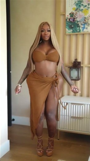 Big booty clapping sound