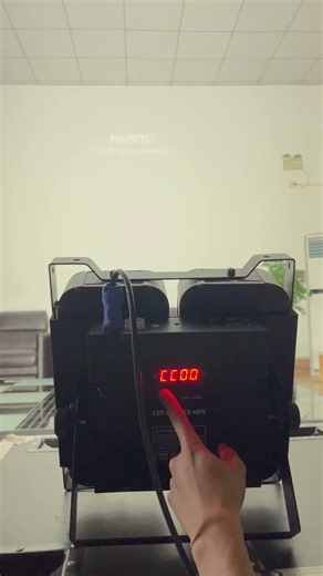 4 Eye 100W COB White Audience Light Stage Effect Lighting