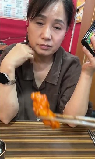 엄마는 배불러서 짜장면 안 드신다 하네요ㅜㅜ...