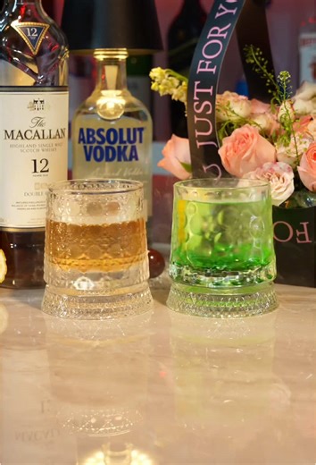 Romantic Sounds: Ice and Glass in Whiskey Moments