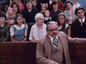 🎬 *PELÍCULA CRISTIANA (UN TRUENO DISTANTE)* COMO LADRÓN EN LA NOCHE .Parte 2. «Un trueno distante» cuenta la historia de la «gran tribulación» y los tiempos finales. Esta segunda producción Fílmica de esta serie comienza con «como ladrón en la noche». Un trueno distante continúa la historia de Patty, una mujer viviendo en los tiempos finales. | Fredy Luna