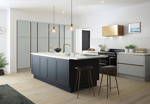 2.7K views · 22 reactions | All about the metals  Whether you opt for brass, copper or gunmetal, metalllic detailing adds a sheer element of luxury to a coloured kitchen. Our true handleless Integra range is available in four different profiles: Aluminium, Matt Black, Gunmetal and Brass - just ask your designer to see our Integra range  | Magnet Kitchens | Facebook
