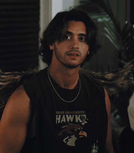 they just ain't you [cc: sainteda scp: jcqscenes sdt: @Marley @mar] #johnlogan #antoniocipriano #offcampus #hockey #prime