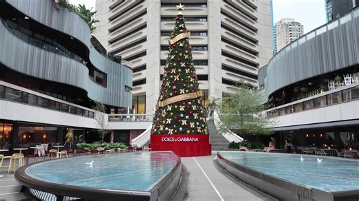 Politically correct Christmas tree causes controversy in Sydney, Australia