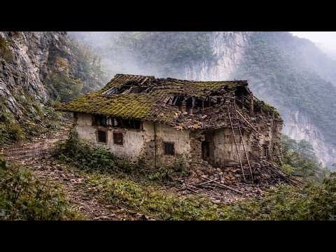 Leaving the city, young man alone renovates an abandoned house on the mountain to live with nature