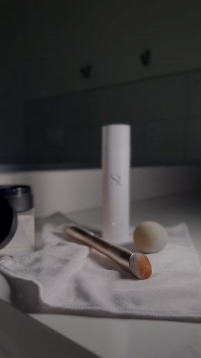 Could your makeup tools use a little spring cleaning? 🧼 Our Brush Cleanser is tried and true, and great at getting your brushes clean while keeping their integrity.Be sure to also keep your eyes peeled for an exciting new product launching later this month! 🫧 | Seint Beauty