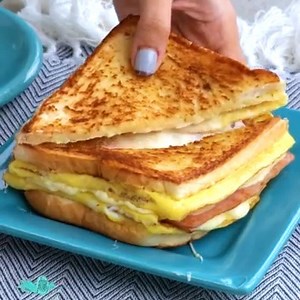 169K views · 423 reactions | Try this quick and easy way to make delicious egg and ham sandwich. Perfect for merienda or your kid's baon. | Foxy Folksy - Modern Filipino Kitchen | Facebook