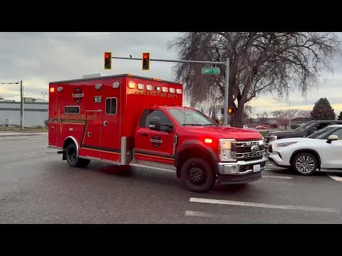 Richland Fire Department Medic 1722 Transporting from a Med 2