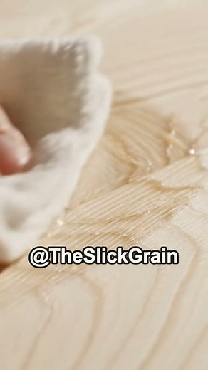 Walnut Oil Saturating White Oak #woodscraft #wood #woodwork #carpentry #satisfying