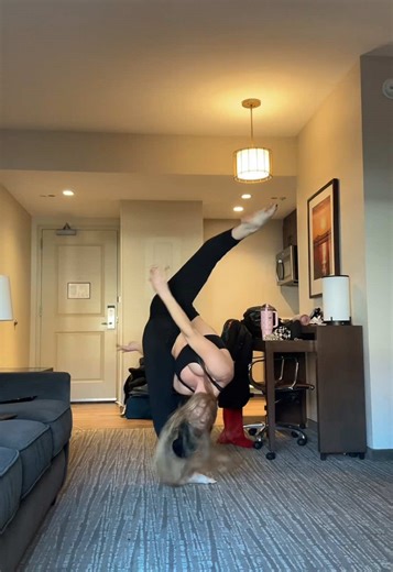 The hips are open today #tilt | females tilting their head