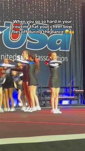 That cheer bow didn’t stand a chance during that hair whip! 🤣🙌 We can’t wait to see our Prep & Mid-Season teams kill it this Sunday in Long Beach 🤩 #ThisIsWhatWeDo #Fx4 #Cheerleading #AllStarCheer #USANationals #CheerBow #CheerHair | American Cheer