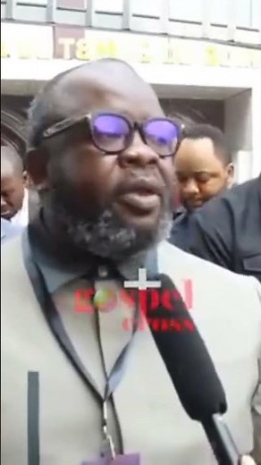 PASTEUR CARLOS RÉAGIT