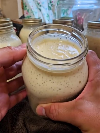 Well, I did it. Canned Alfredo sauce, all of em sealed. I put full recipe in 1st C0MMENT try it's easy and delicious 👇👇👇 Full recipe here👇 bigzazoo.com/?s=How to Make and Can Alfredo Sauce | Old grandma's recipes