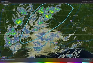 2.8K views · 24 reactions | 流 145am Wintry Weather Update - Light to moderate freezing rain continues to spread across parts of southeast Mississippi and southwest Alabama at this hour (roughly circled on the animation). Conditions will continue to deteriorate overnight in the circled area. As the freezing rain spreads further south and east, it may impact morning rush hour…PLAN AHEAD! | US National Weather Service Mobile Alabama | Facebook