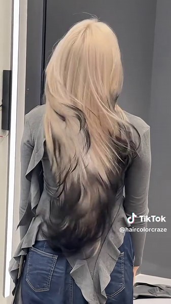 I will post some creative hair dye swatches and hairstyle designs every day. Come and follow me to see what the next idea is! #HairDye #HairDyeIdeas #HairstyleDesign #Haircut