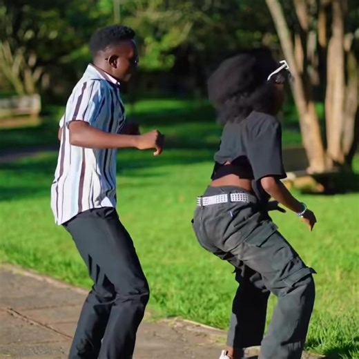 2.8K reactions · 15 comments | Get MiniPay to enjoy fast, secure, and near-zero-fee transactions to over 52 countries. | Opera | Facebook