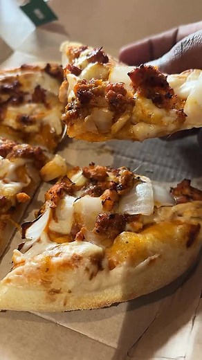 71K views | Dominos la 6 Items at 216₹‼️ Free delivery , Domino’s...