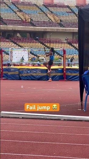 Girl high jump fail 😨