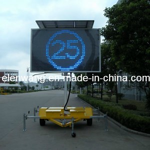 [Hot Item] Solar Powered LED Sign Screen Warning Signs Mobile Vms Trailer Radar Speed