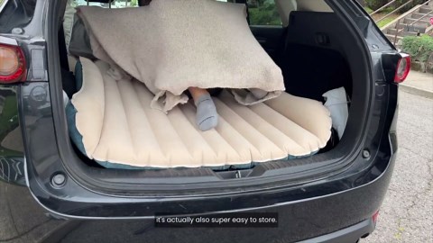 WEY&FLY Car Air Mattress for SUV, Quick Inflation Travel Bed with Air Pump, Portable Sleeping Pad for Camping, Fits Most SUVs and Sedans, Comfortable and Durable