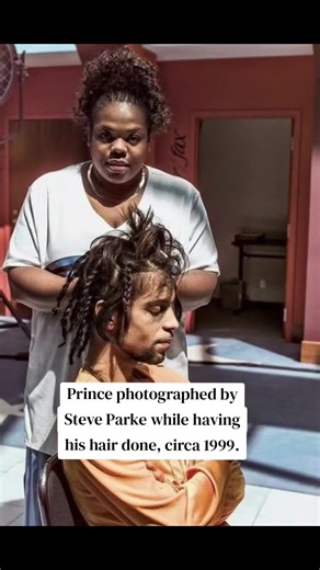 #Prince photographed by Steve Parke while having his hair done, circa #1999 #backintheday #fyp