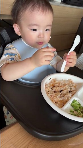 スプーン練習中🥄ゆっくりゆっくり覚えていこうね🥹#1歳 #1歳児 #1歳3ヶ月 #離乳食 #幼児食